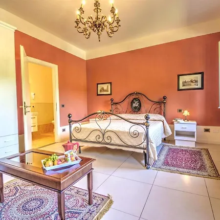 Villa Cycling Holidays Il Tiglio Lucca