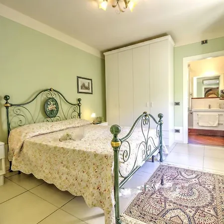 Villa Cycling Holidays Il Tiglio
